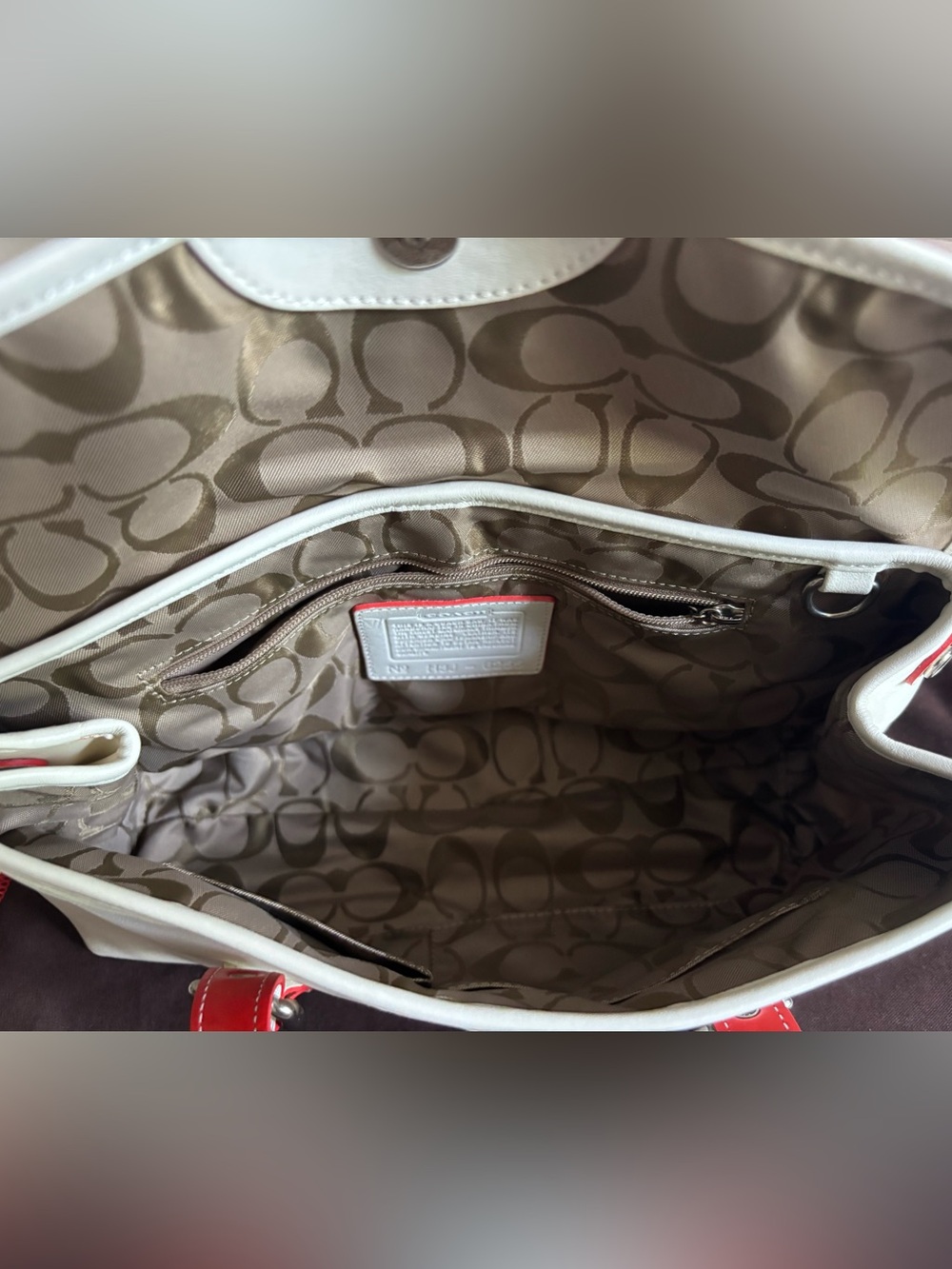 Vintage Y2K Coach White Shoulder Bag with Red Trim with Coach dustbag - Picture 7 of 13